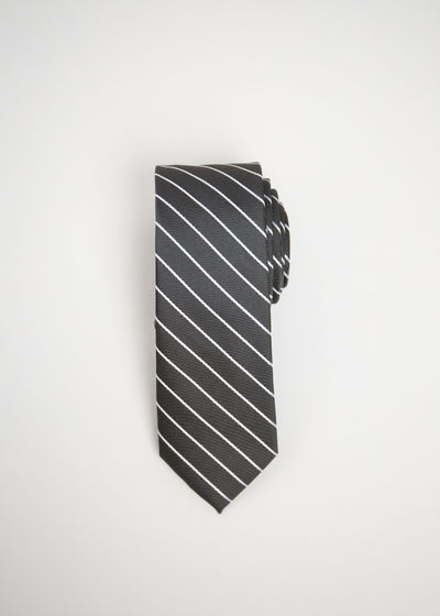 This tie is comfortable, affordable, sustainable, with a performance fit. That means it is moisture-wicking, four-way stretch, machine washable, stain-repellent, and wrinkle resistant.