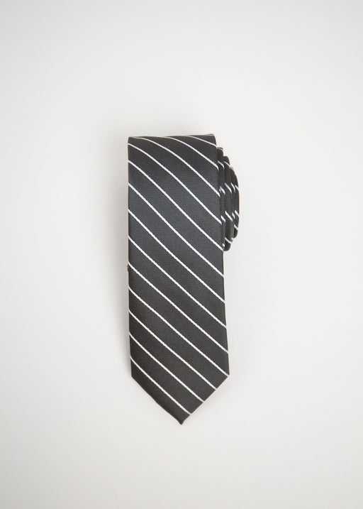 This tie is comfortable, affordable, sustainable, with a performance fit. That means it is moisture-wicking, four-way stretch, machine washable, stain-repellent, and wrinkle resistant.