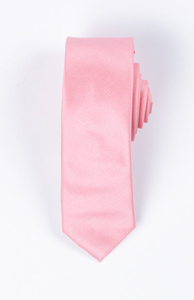 This tie is comfortable, affordable, sustainable, with a performance fit. That means it is moisture-wicking, four-way stretch, machine washable, stain-repellent, and wrinkle resistant.